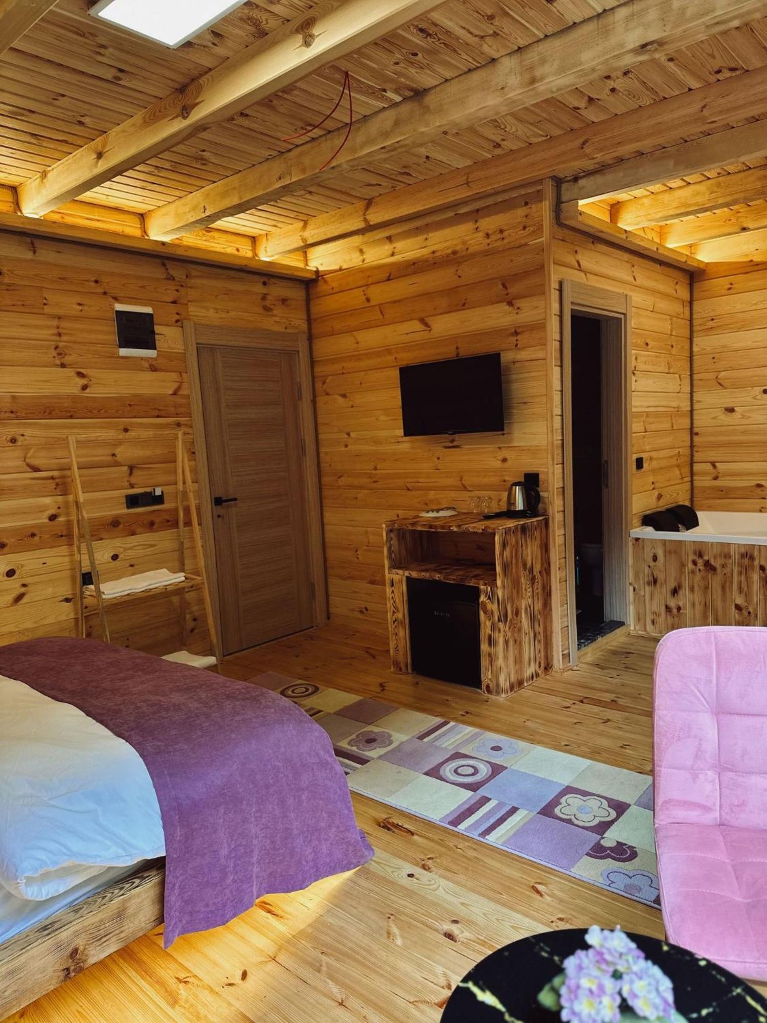Bed and Breakfast Kiana Bungalov Ардешен Экстерьер фото